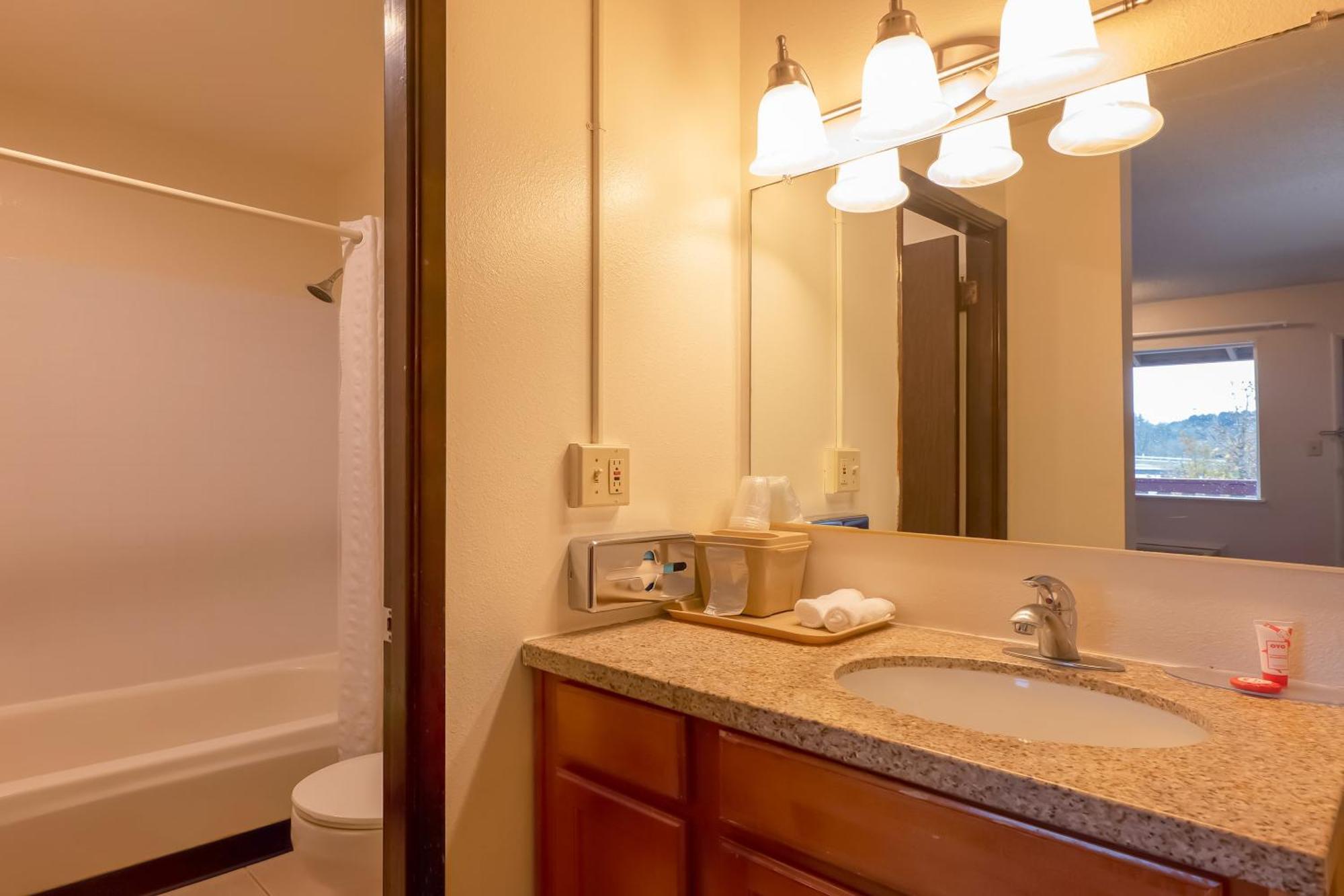Oyo Hotel Chehalis I-5 South Ngoại thất bức ảnh